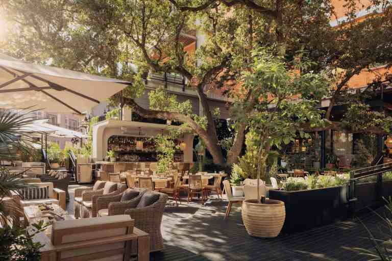 imgi 1 e1fc3c41 abaaustin patio chasedaniel 2 scaled 1 768x512